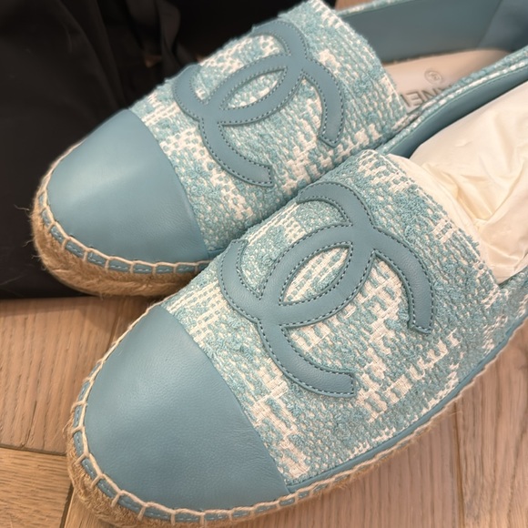 Chanel Tweed Grosgrain CC Print Espadrilles 41 Turquoise White - Picture 2 of 5